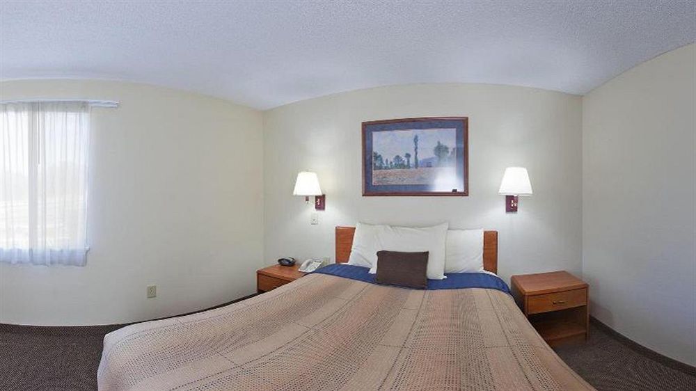 Hotel Candlewood Newport News-yorktown By Ihg 2*